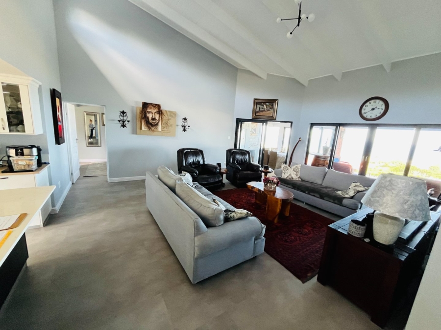 4 Bedroom Property for Sale in Tergniet Western Cape